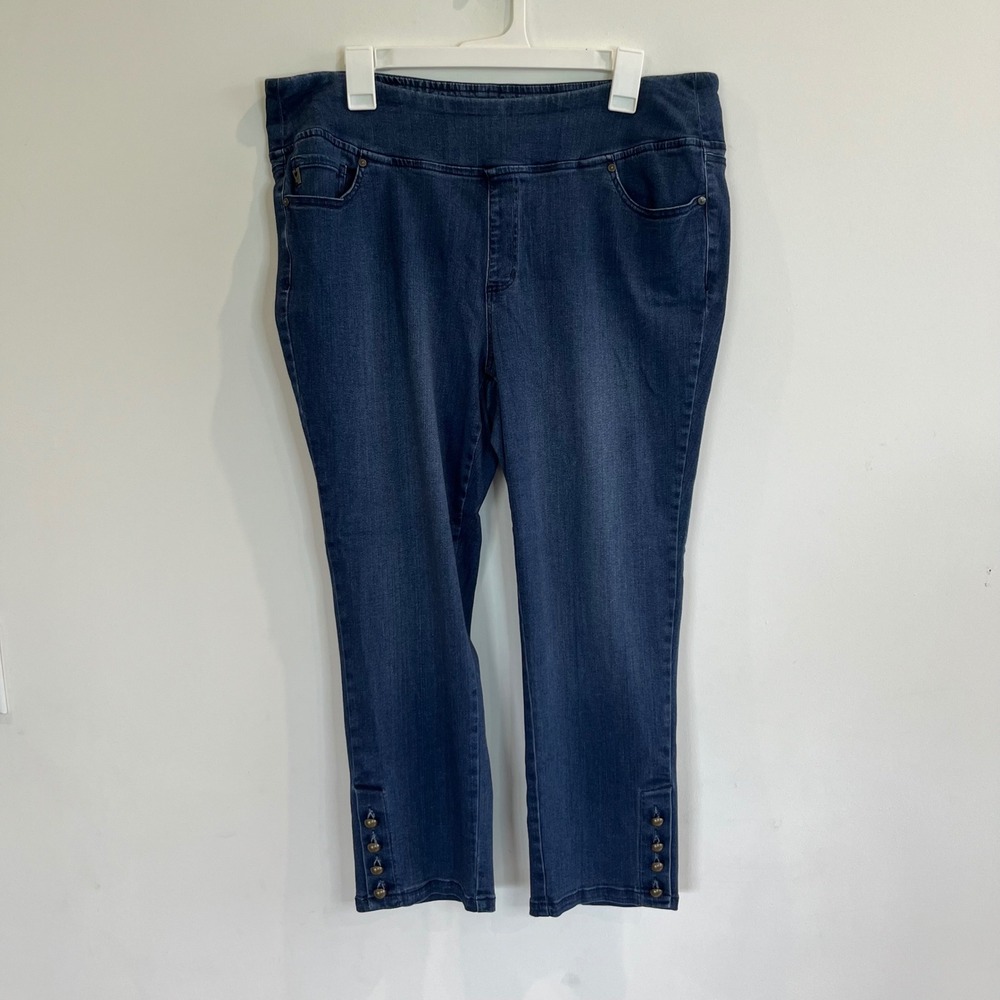 Belle by Kim Gravel Dark Wash Button Hem Capri Jeans 18WP